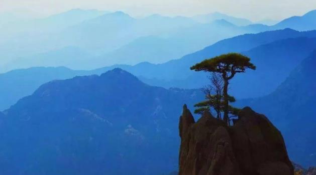 �������ε�ǰ������չ������ʲô