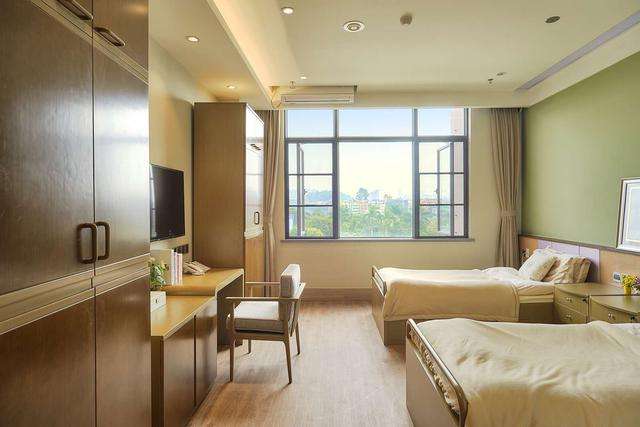 �Ż������ۺ�����ʵѵ�ҽ��裬���������˲�������ʯ